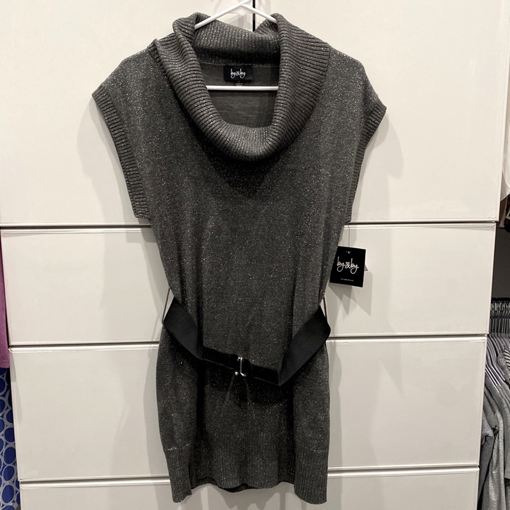 Cowl neck short sleeve sweater. Belt at waist sparkly dark gray
